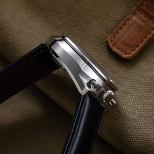 Load image into Gallery viewer, Red Star Bullhead Mechanical Chronograph Watch with Khaki Dial Seagull 1963 ST19 Movement