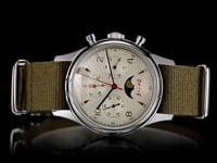 Load and play video in Gallery viewer, Seagull 1963 40mm | ST1908 Movement | Silver Stainless Steel Strap | Moon Phase Chronograph Watch
